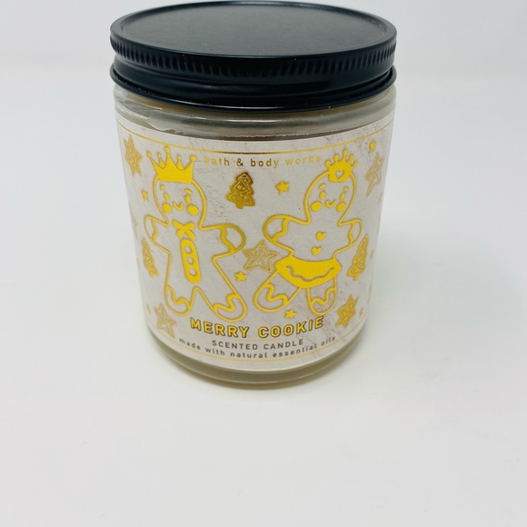 NWT Bath & Body Works Merry Cookie Single Wick Candle 40 hour burn time - Picture 4 of 11